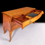 GEORGIAN SATINWOOD SERPENTINE DRESSING COMMODE - REF No. 4071