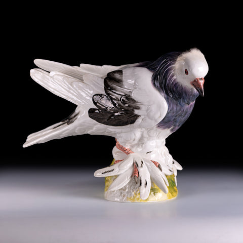 LARGE 19TH CENTURY JARDINERE PORCELAIN SWAN - REF No.