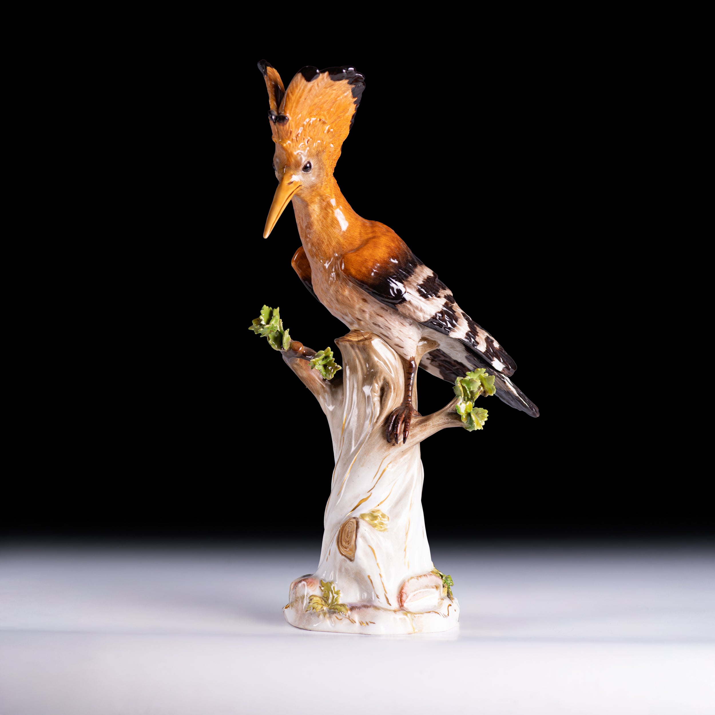 PAIR OF 19TH CENTURY MEISSEN PAINTED PORCELAIN MODELS OF HOOPOES - REF No. B1011