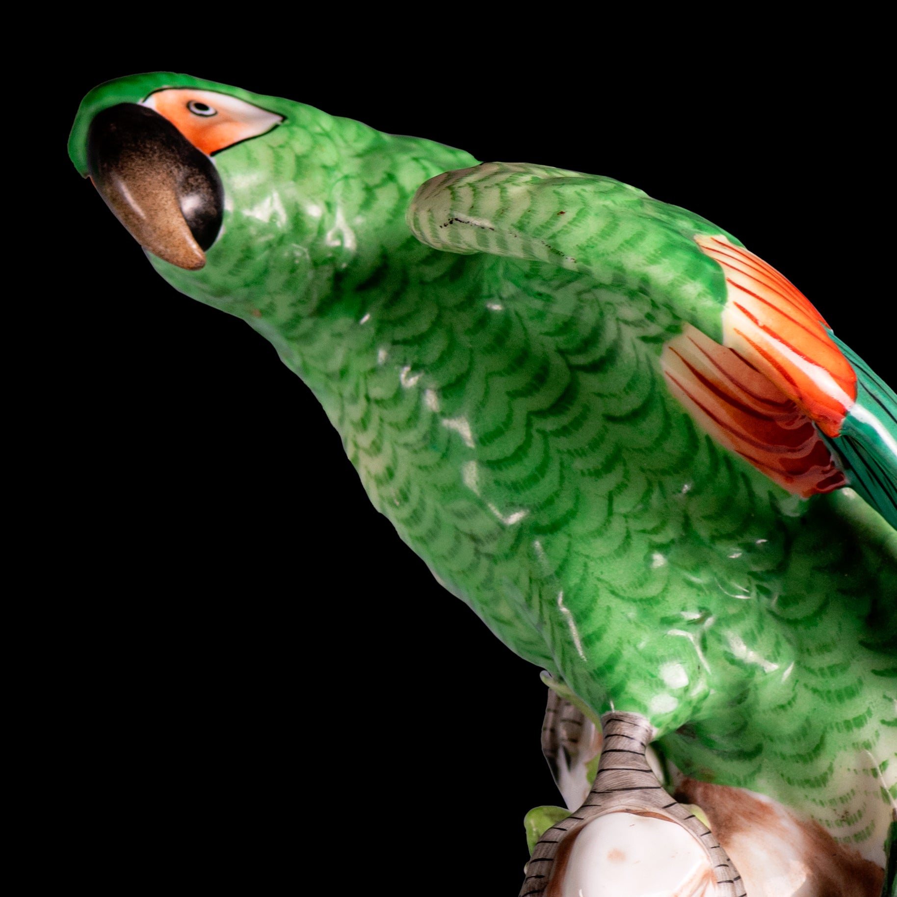 PAIR OF 19TH CENTURY SAMSON ET CIE OF PAIRS PARROTS - REF No. B1002
