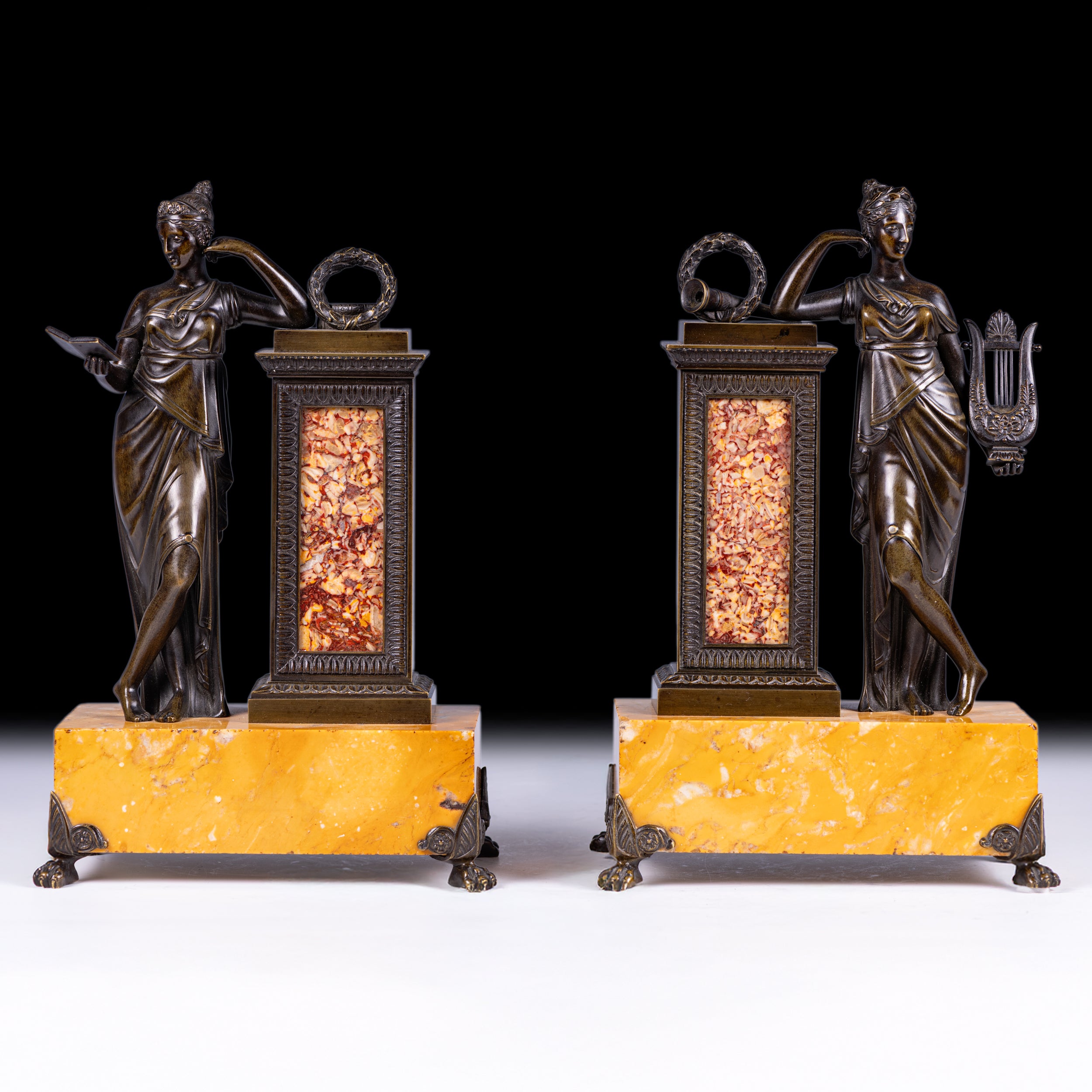 PAIR OF GRAND TOUR BRONZE CLASSICAL FIGURES - REF No. 1072