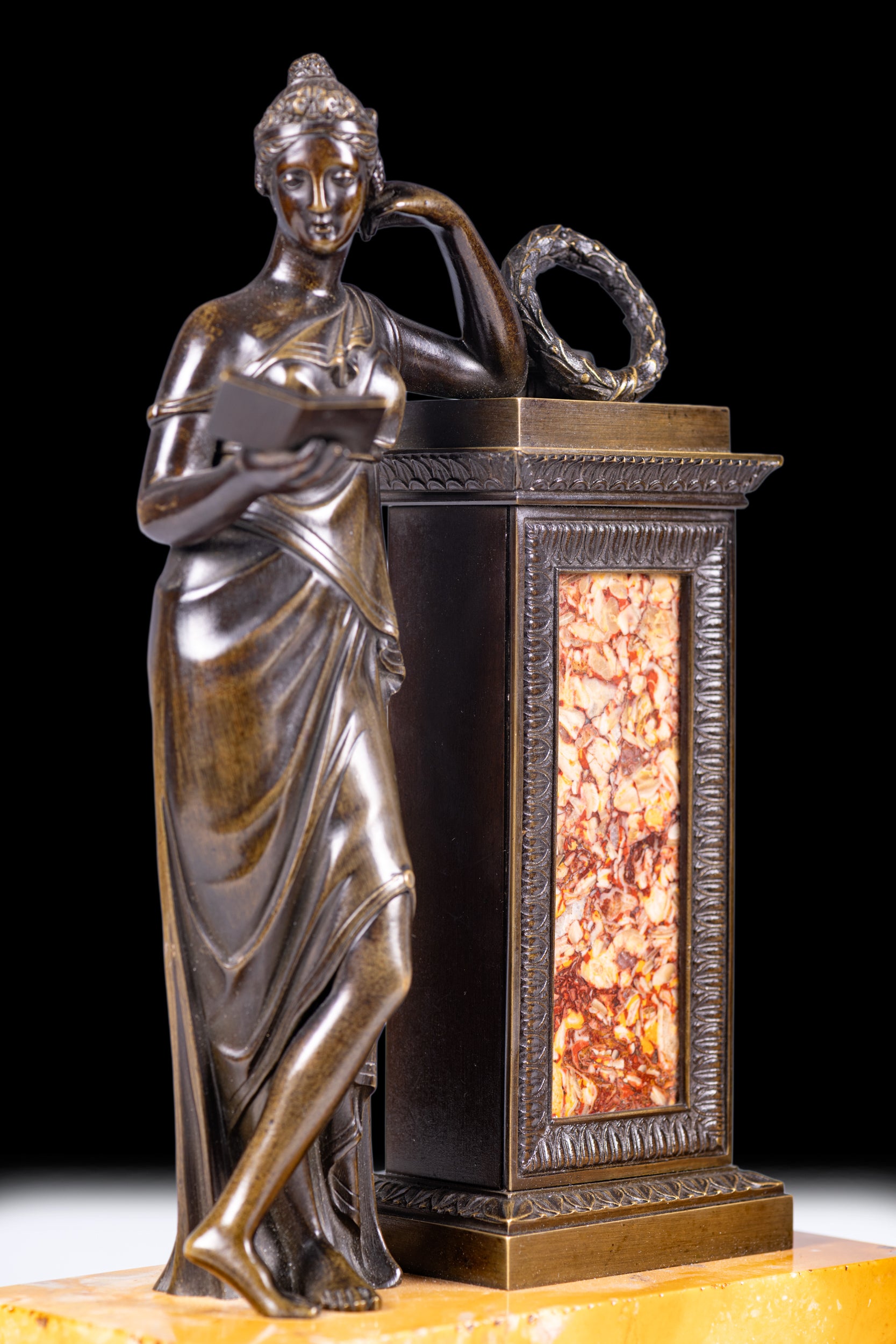 PAIR OF GRAND TOUR BRONZE CLASSICAL FIGURES - REF No. 1072