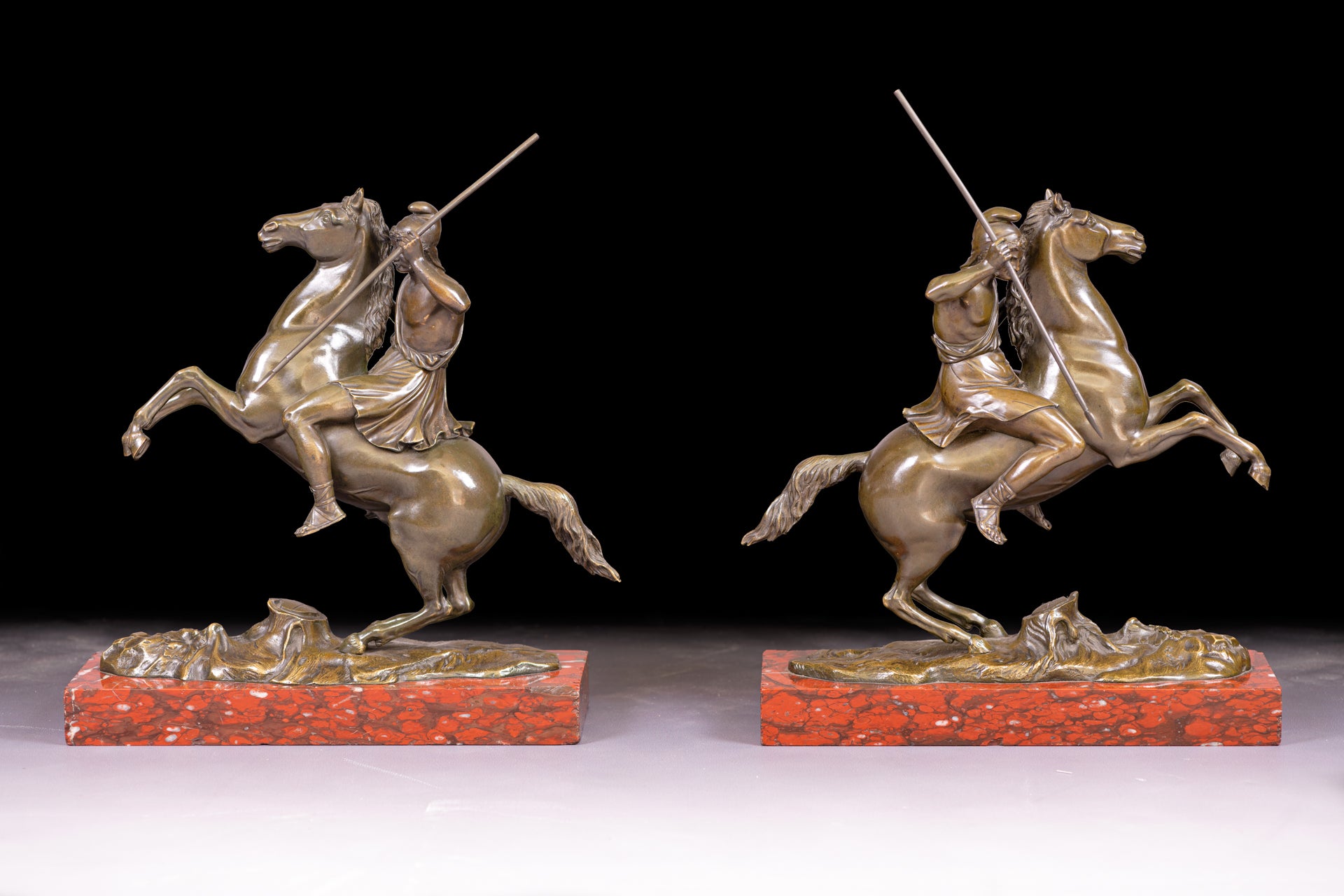 PAIR OF EARLY 19TH CENTURY BRONZE ROMAN SOLDIERS - REF No. 1072