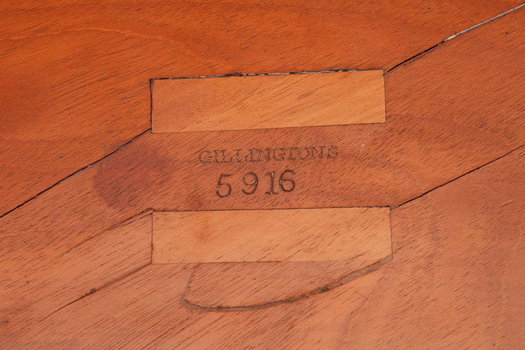 AMBOYNA CENTRE TABLE STAMPED GILLINGTONS - REF No.7051