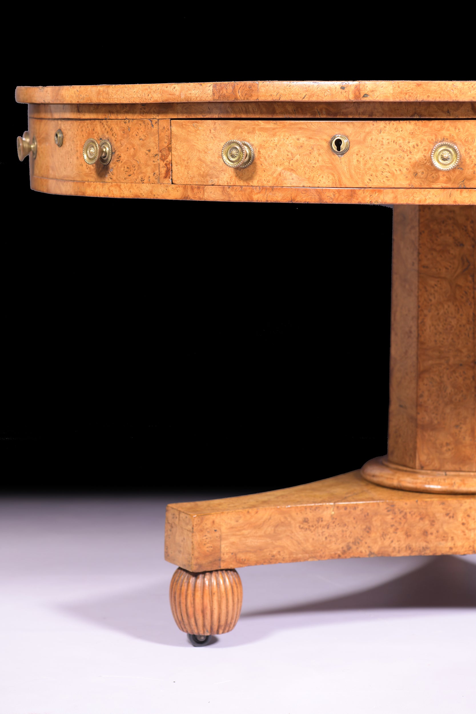 REGENCY CENTRE TABLE ATTRIBUTED TO GILLOWS - REF No. 7059
