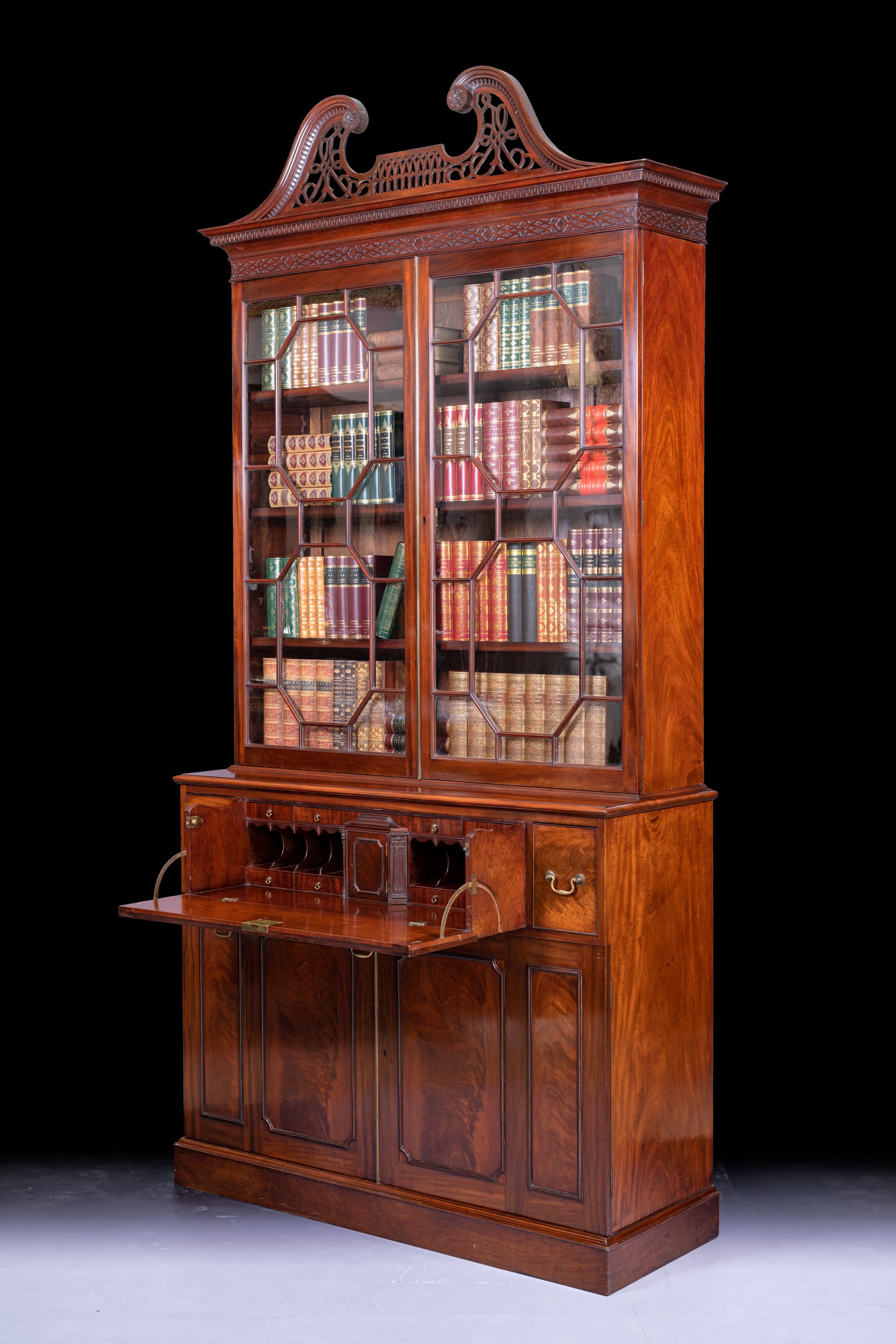 IRISH GEORGE III SECRETAIRE BOOKCASE - REF No. 4066