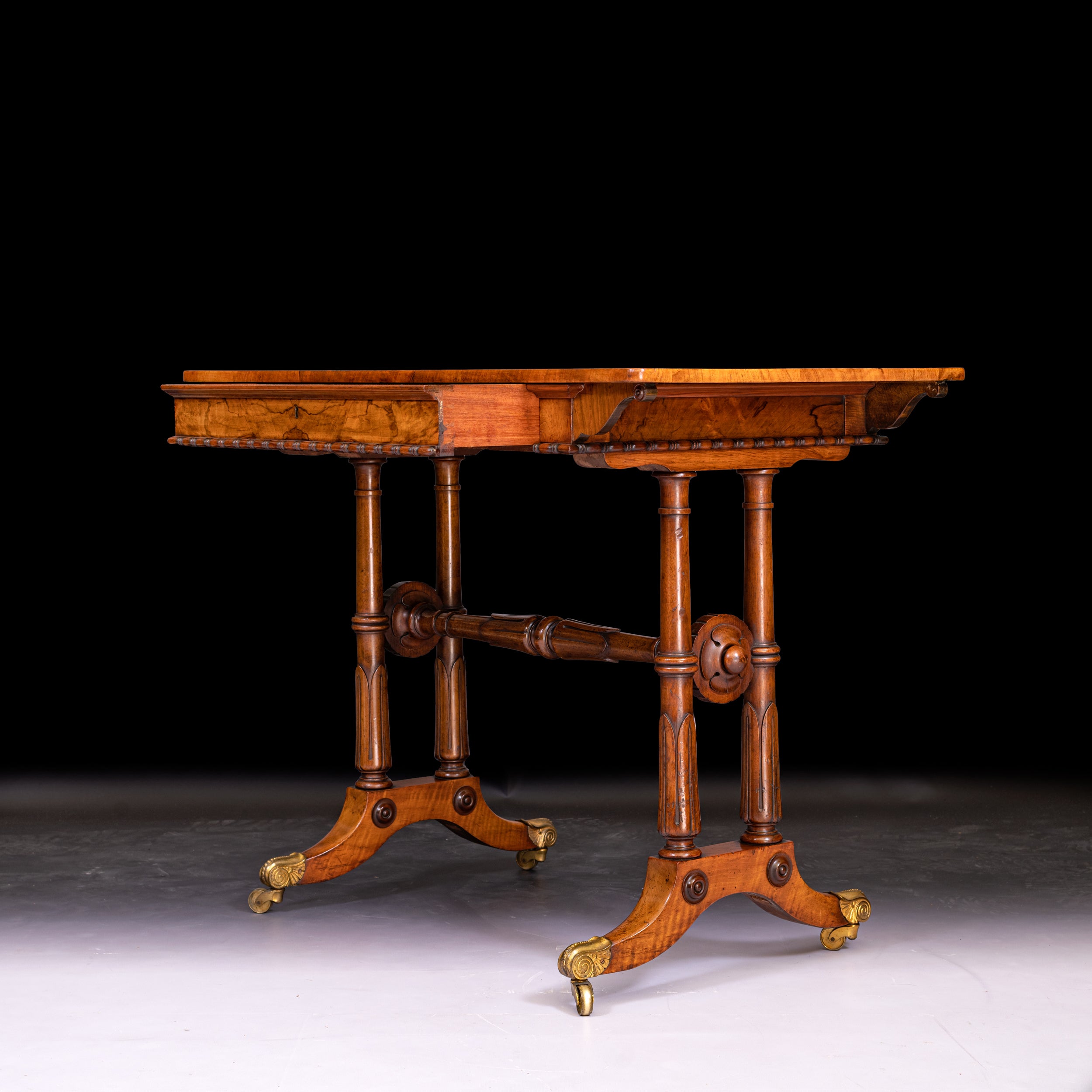 REGENCY WALNUT WRITING TABLE ATTRIBUTED TO HOLLAND & SONS  - REF No. 3013