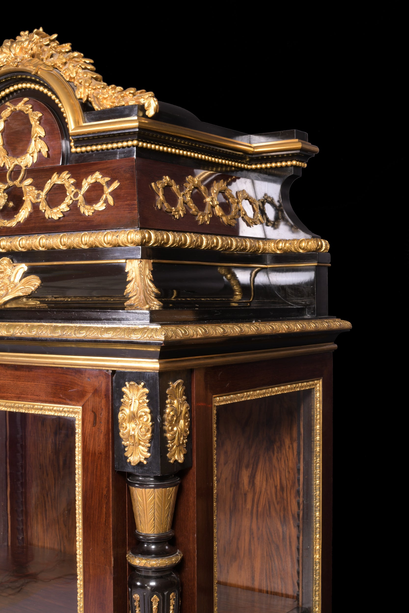 EXHIBITION DISPLAY CABINET BY JOESPH CREMER, PARIS - REF No. 4007