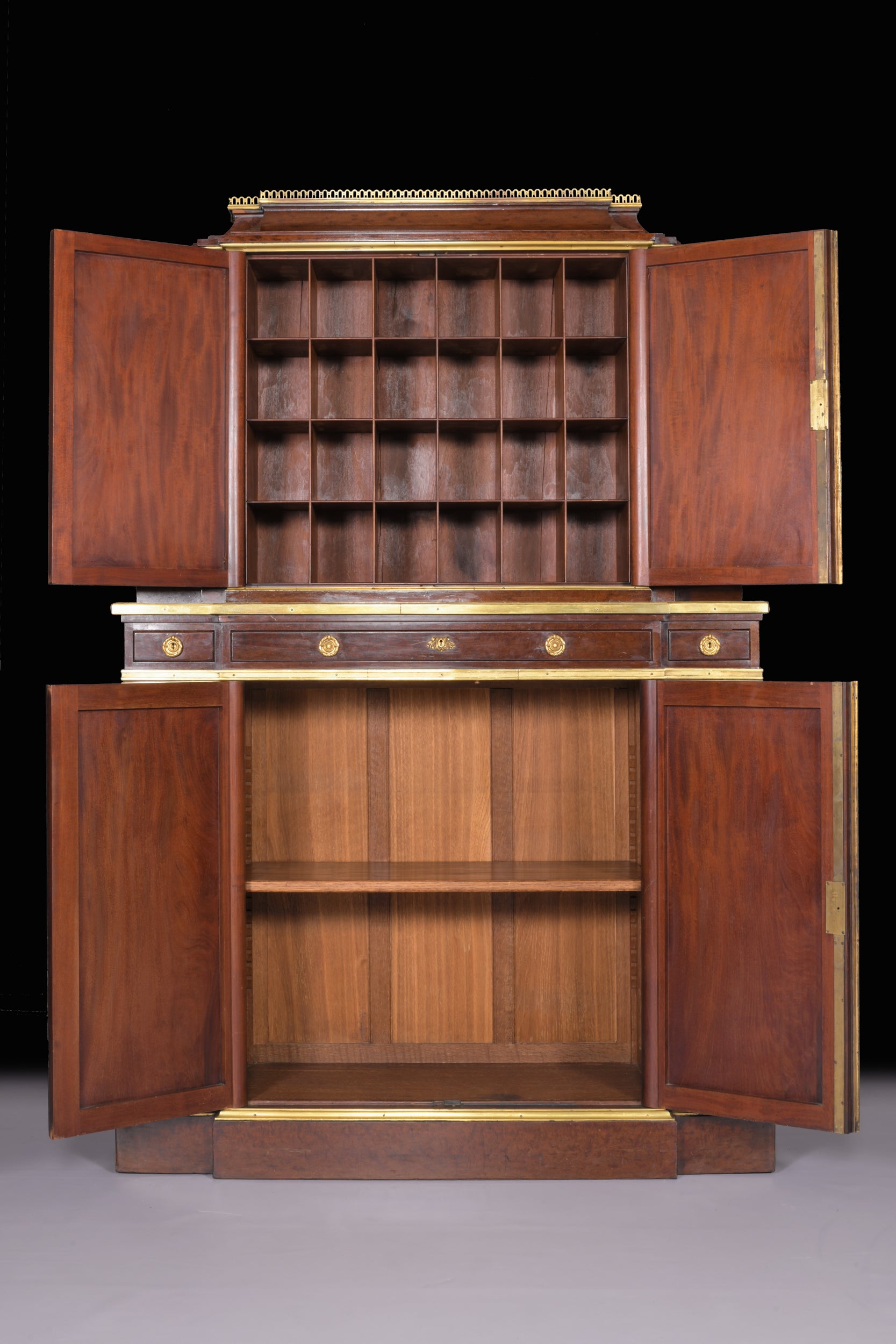 A MOST IMPRESSIVE 19TH CENTURY COLLECTORS CABINET STAMPED C. MELLIER & CO. - REF No.4013