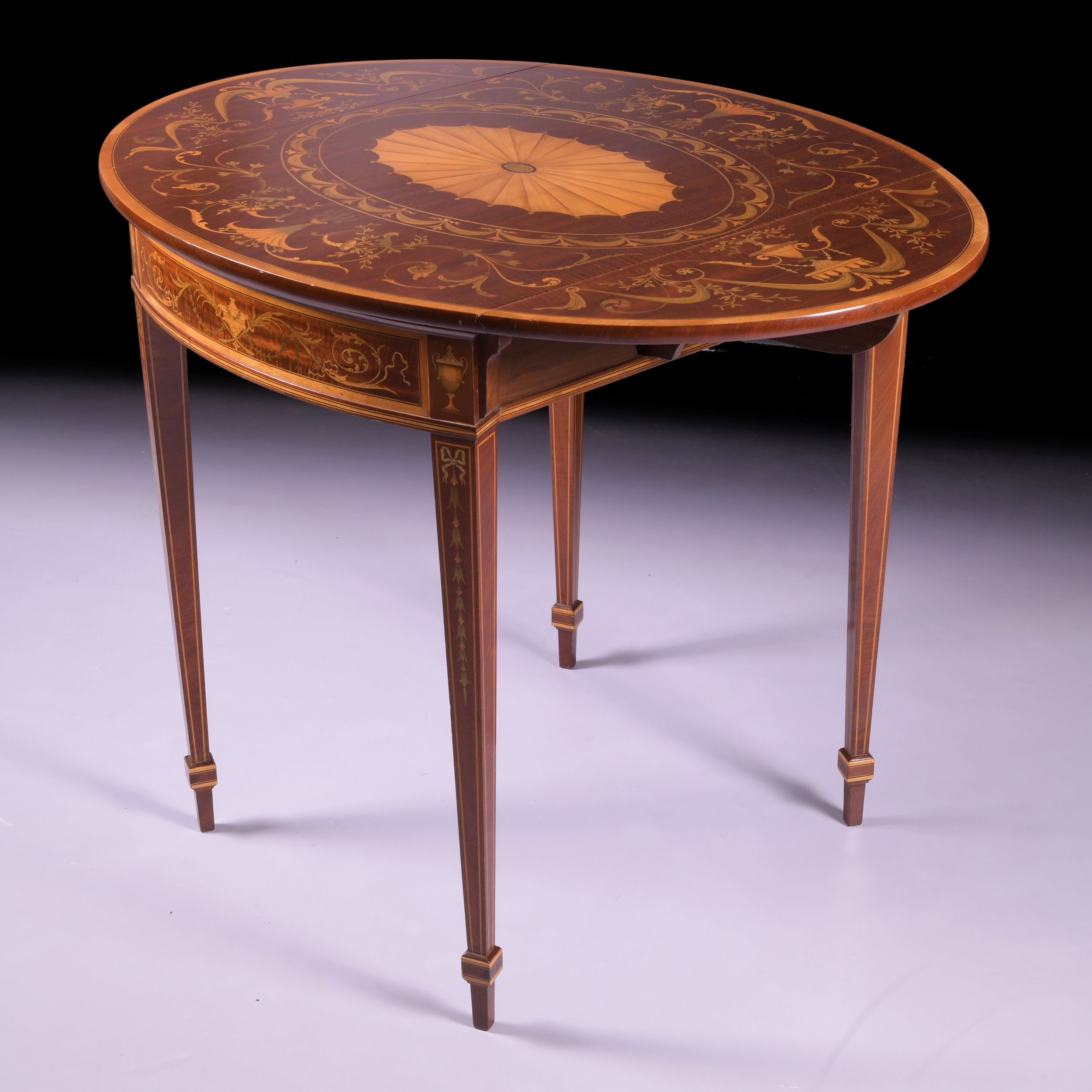 PEMBROKE TABLE BY EDWARDS & ROBERTS - REF No. 9064