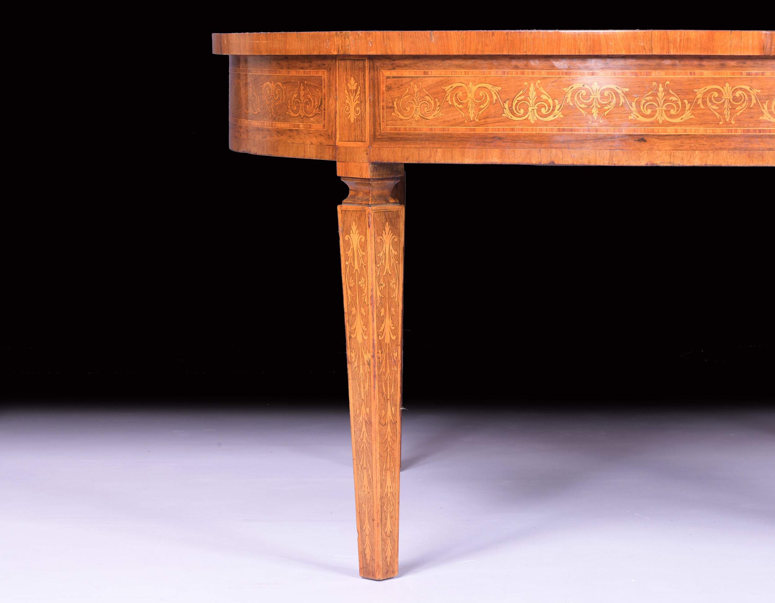 LATE 19TH CENTURY CENTRE / COFFEE TABLE -REF No. 9063