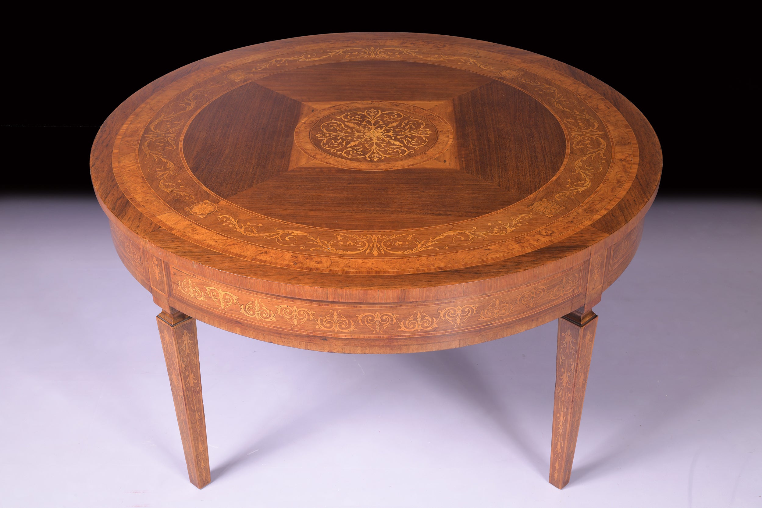 LATE 19TH CENTURY CENTRE / COFFEE TABLE -REF No. 9063