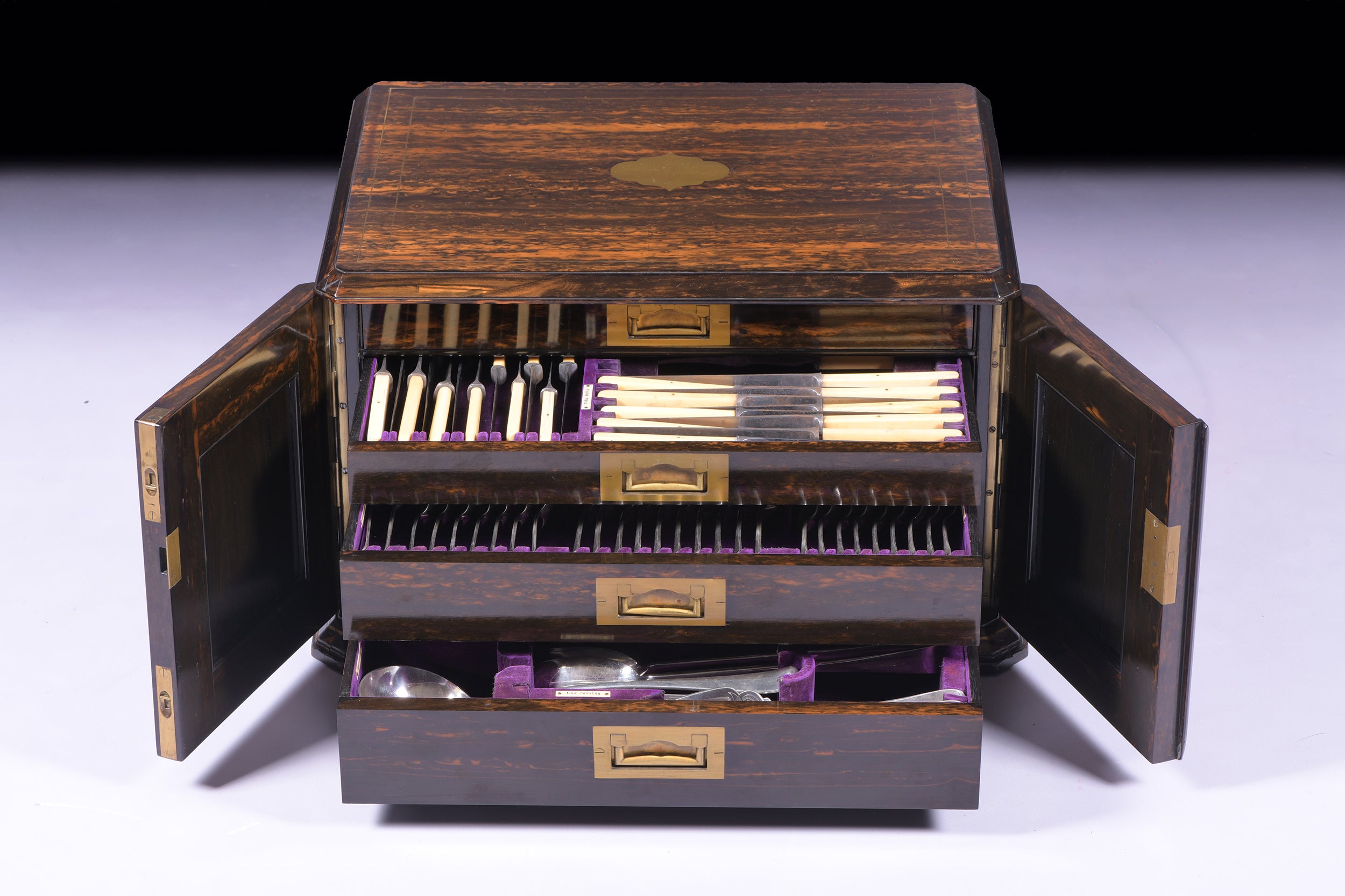 AN EXQUISITE 19TH CENTURY COROMANDLE CANTEEN SERVICE BY WALKER AND HALL - REF No.1004