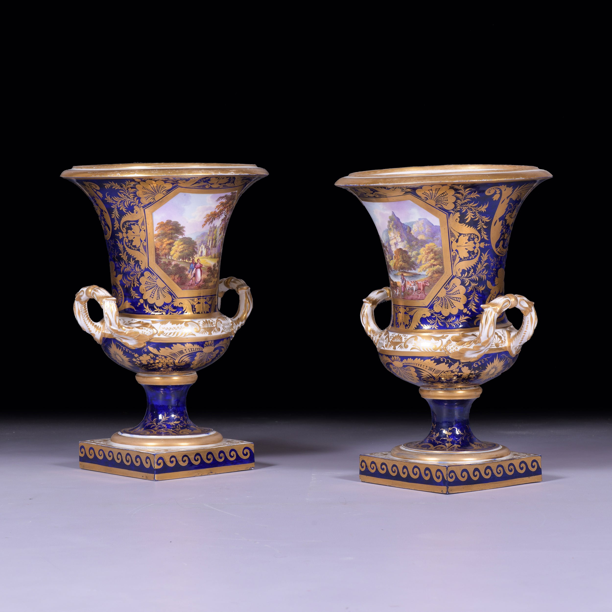 A SUPERB PAIR OF CROWN DERBY URNS - REF No. 177