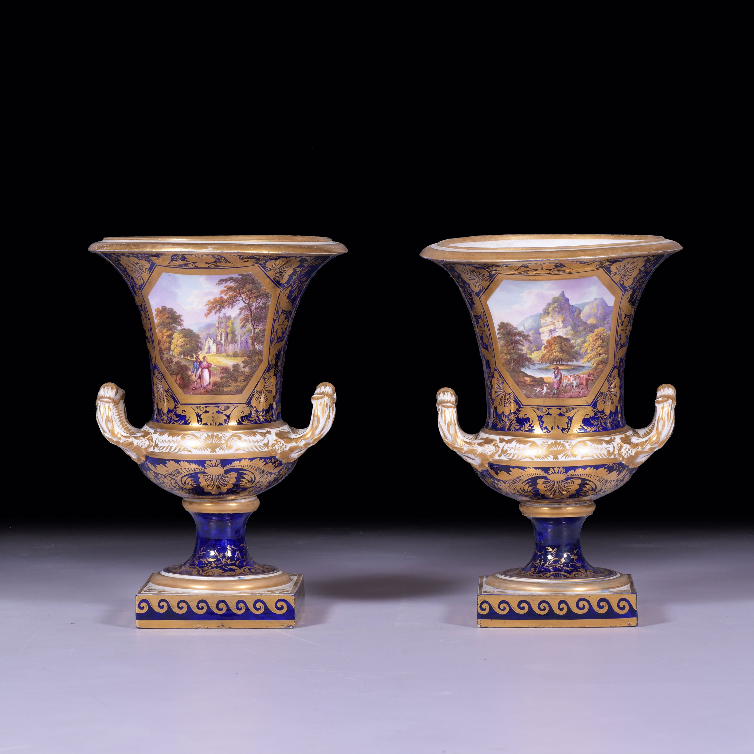 A SUPERB PAIR OF CROWN DERBY URNS - REF No. 177