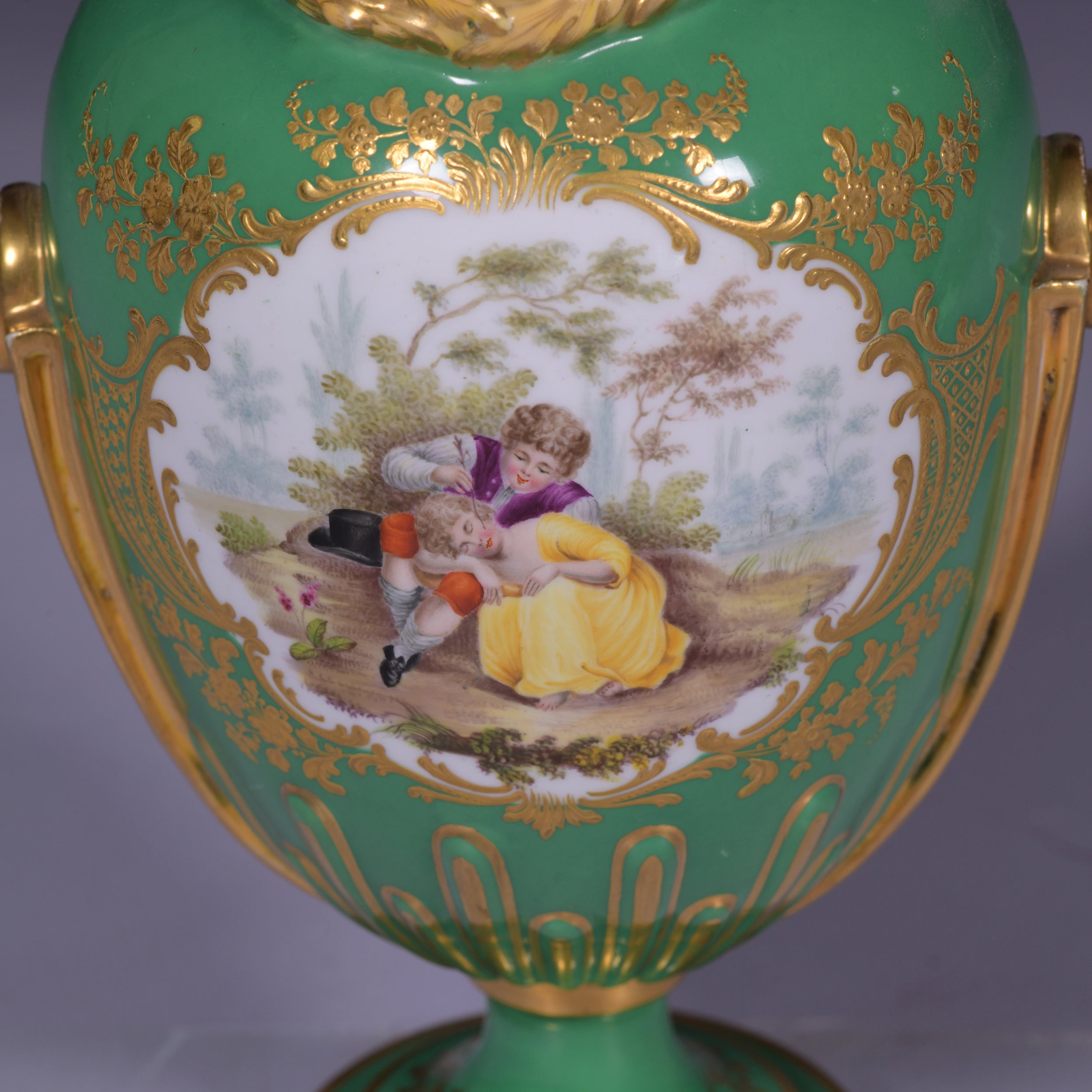 A FINE PAIR OF COALPOT VASES & COVERS - REF No. 183