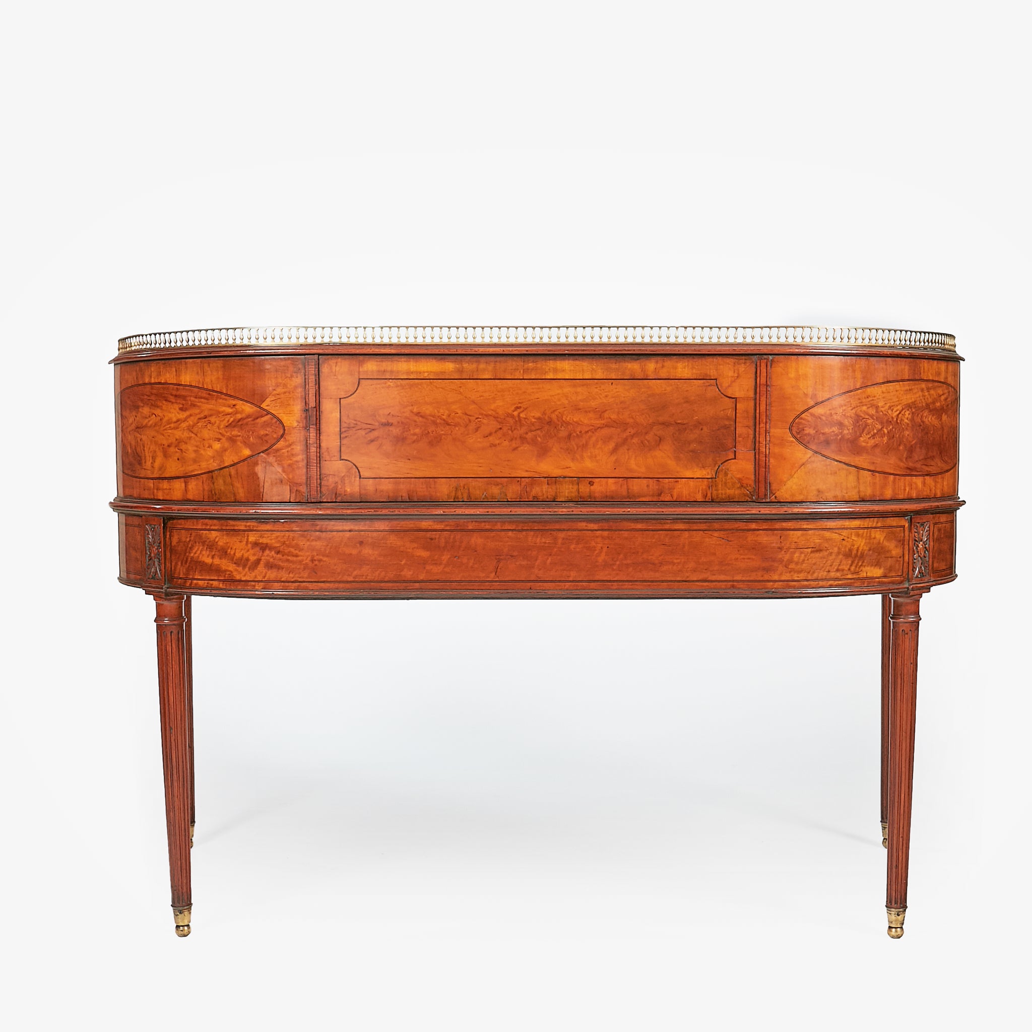 AN EXCEPTIONAL 19TH CENTURY CARLTON HOUSE DESK - REF No. 3008