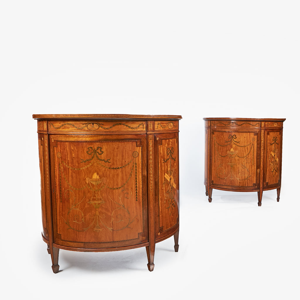 A SUPERB PAIR OF LATE 19TH CENTURY COMMODES BY EDWARD & ROBERTS - REF No. 4035 A SUPERB PAIR OF LATE 19TH CENTURY COMMODES BY EDWARD & ROBERTS - REF No. 4035