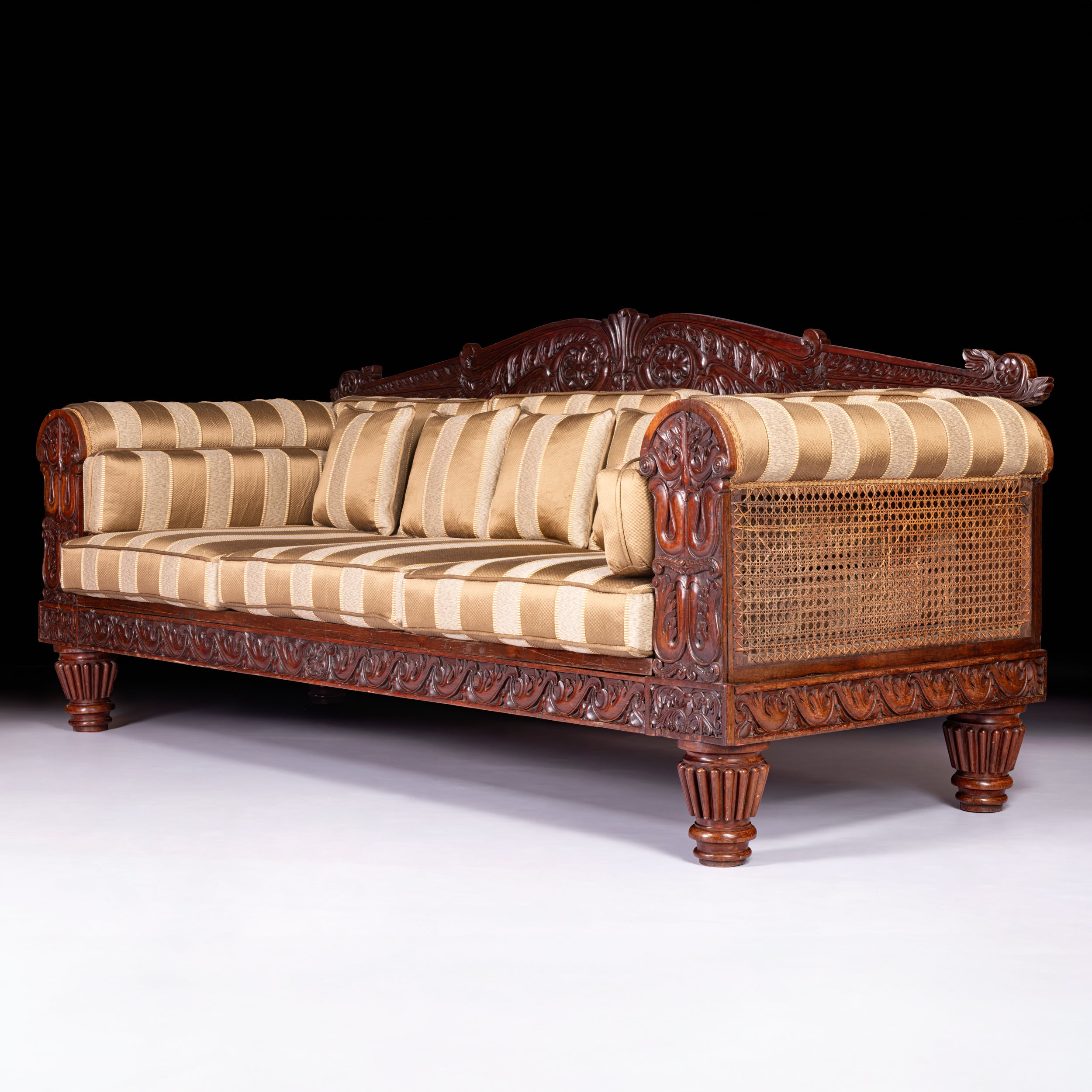 WILLIAM IV SETTEE ATTRIBUTED TO GILLOWS REF No. 8032