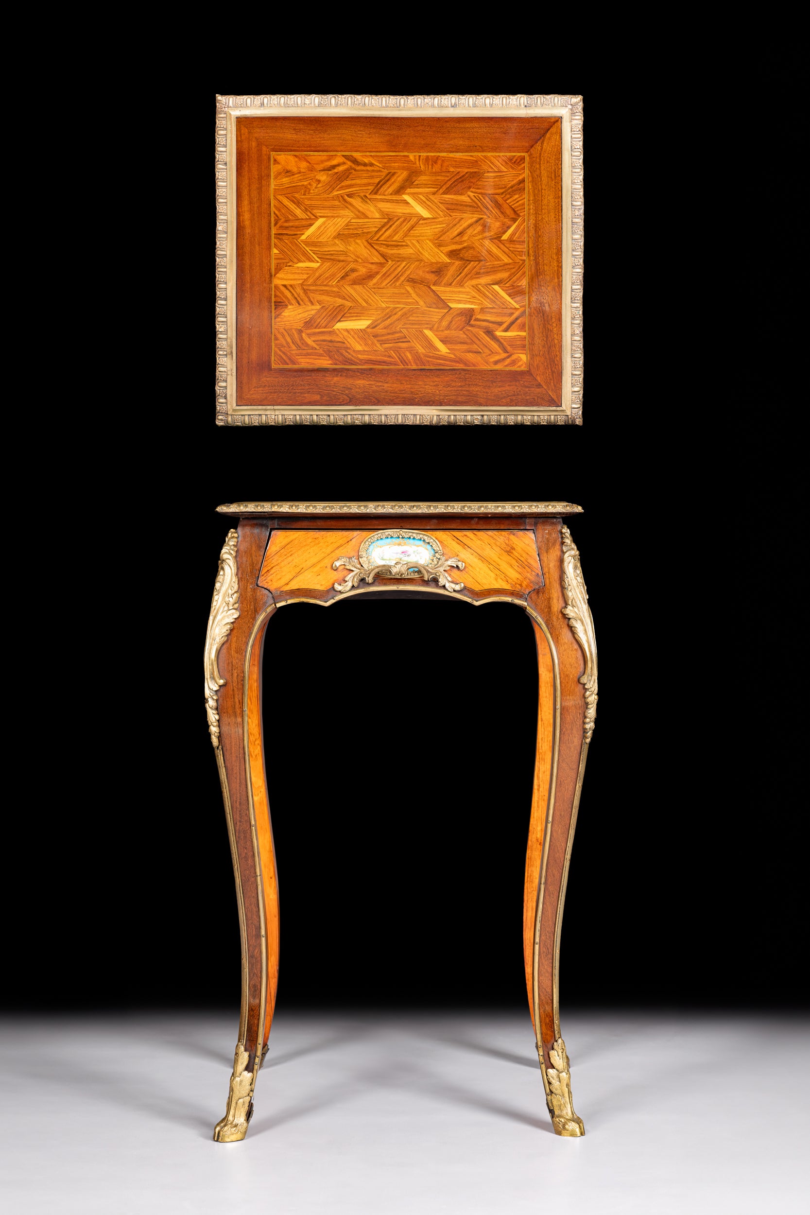 LOUIS XV STYLE KINGWOOD SIDE TABLE - REF No. 9072