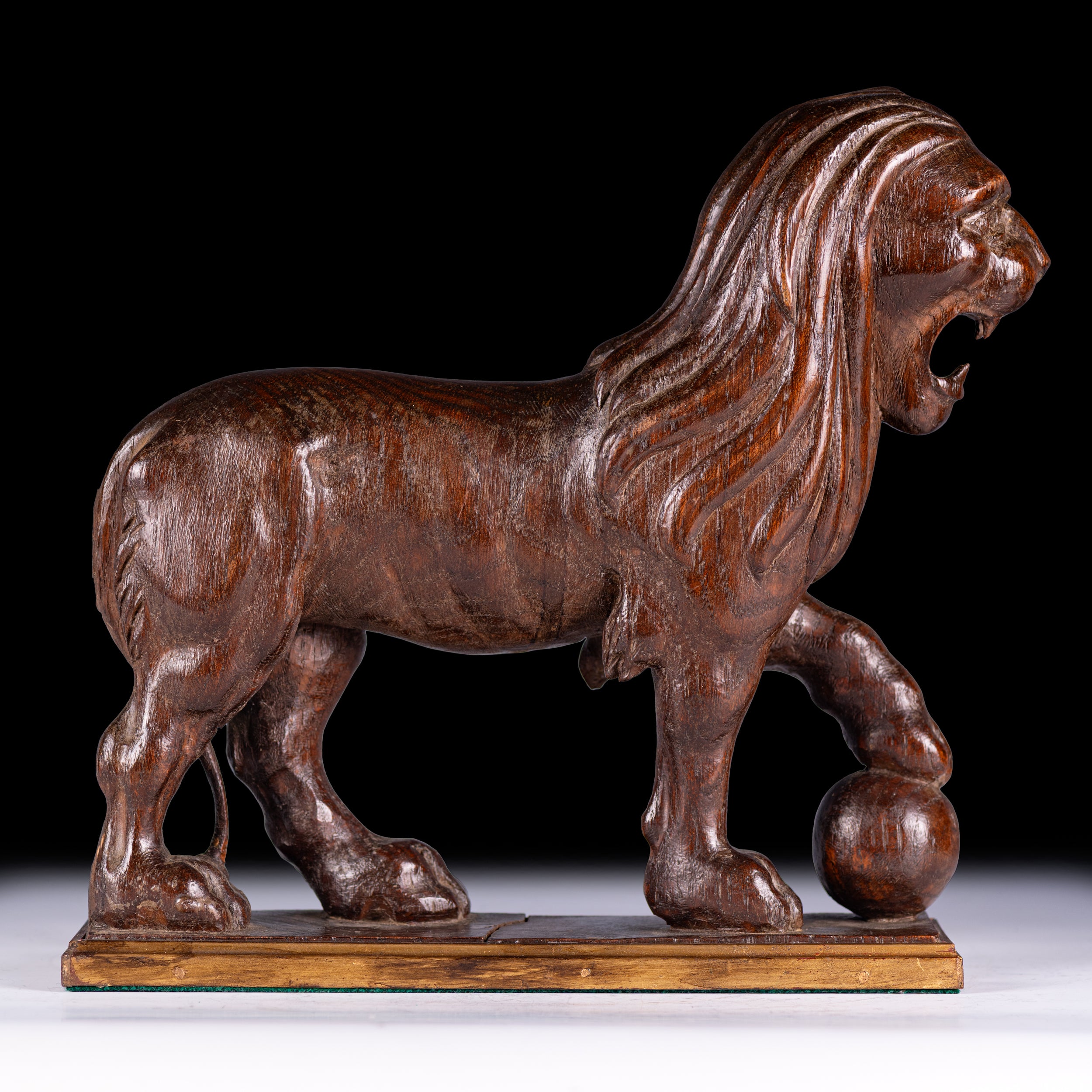 PAIR OF 19TH CENTURY GRAND TOUR MEDICI LIONS - REF No. 1077