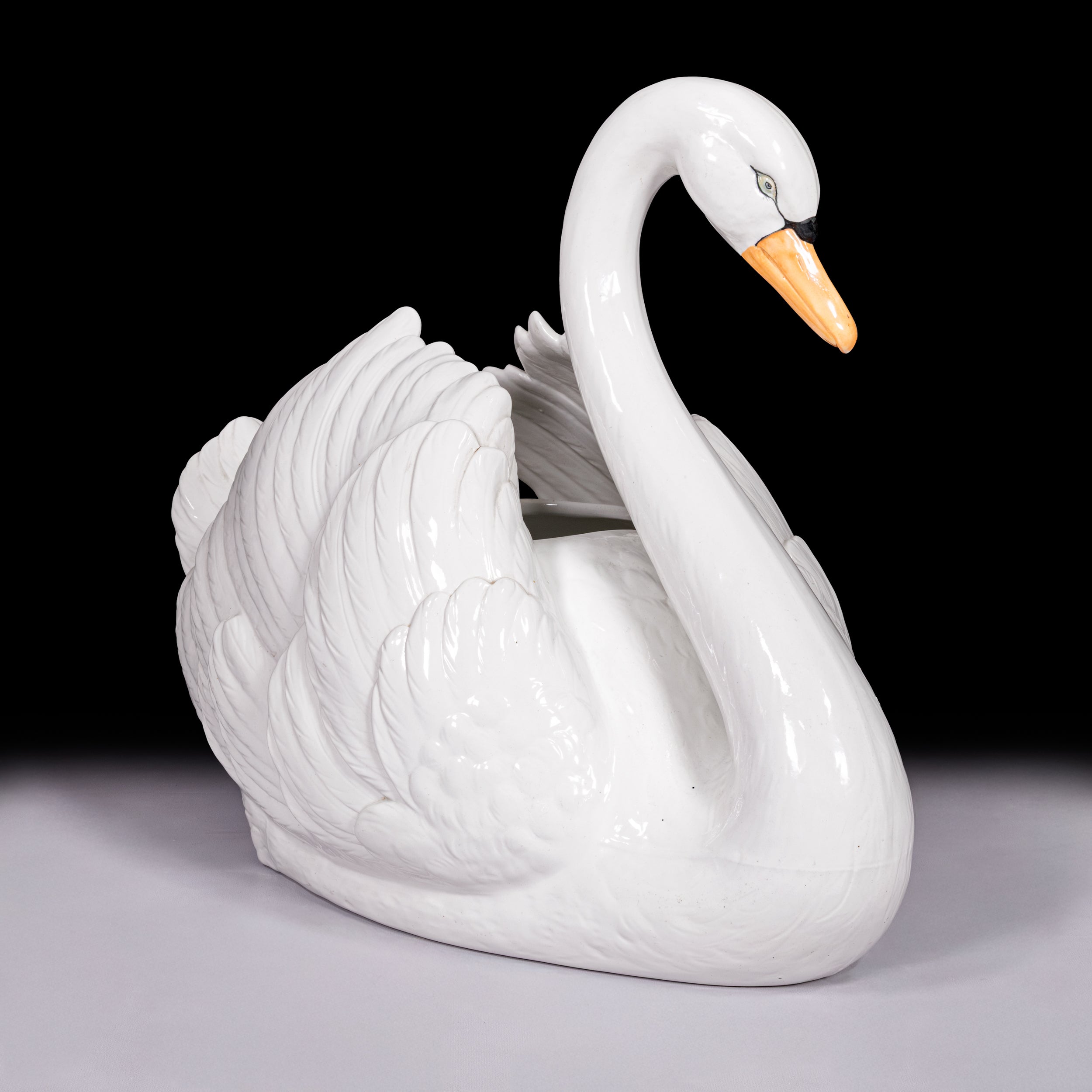 LARGE 19TH CENTURY JARDINERE PORCELAIN SWAN - REF No.