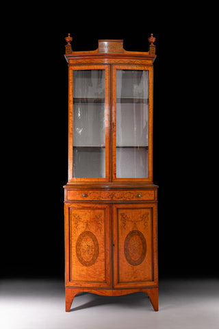DISPLAY CABINET AATRIBUTED TO EDWARDS & ROBERTS - REF No. 4086