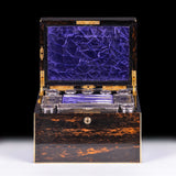 LADIES VANITY CASE RETAILED BY MAYER & CO. LIVERPOOL - REF No. 186