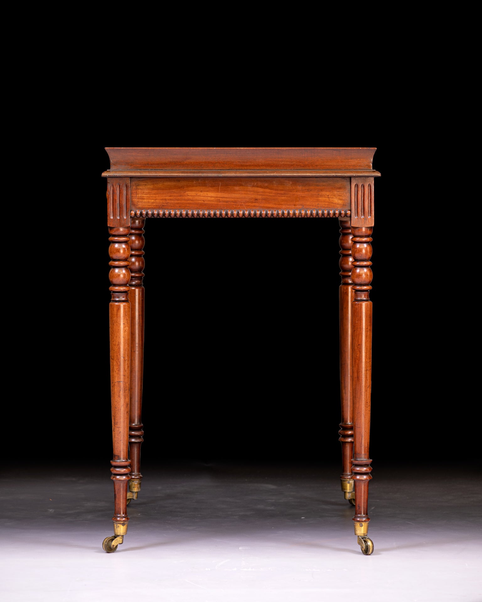 REGENCY SIDE TABL ATTRIBUTED TO GILLOWS - REF No. 9068