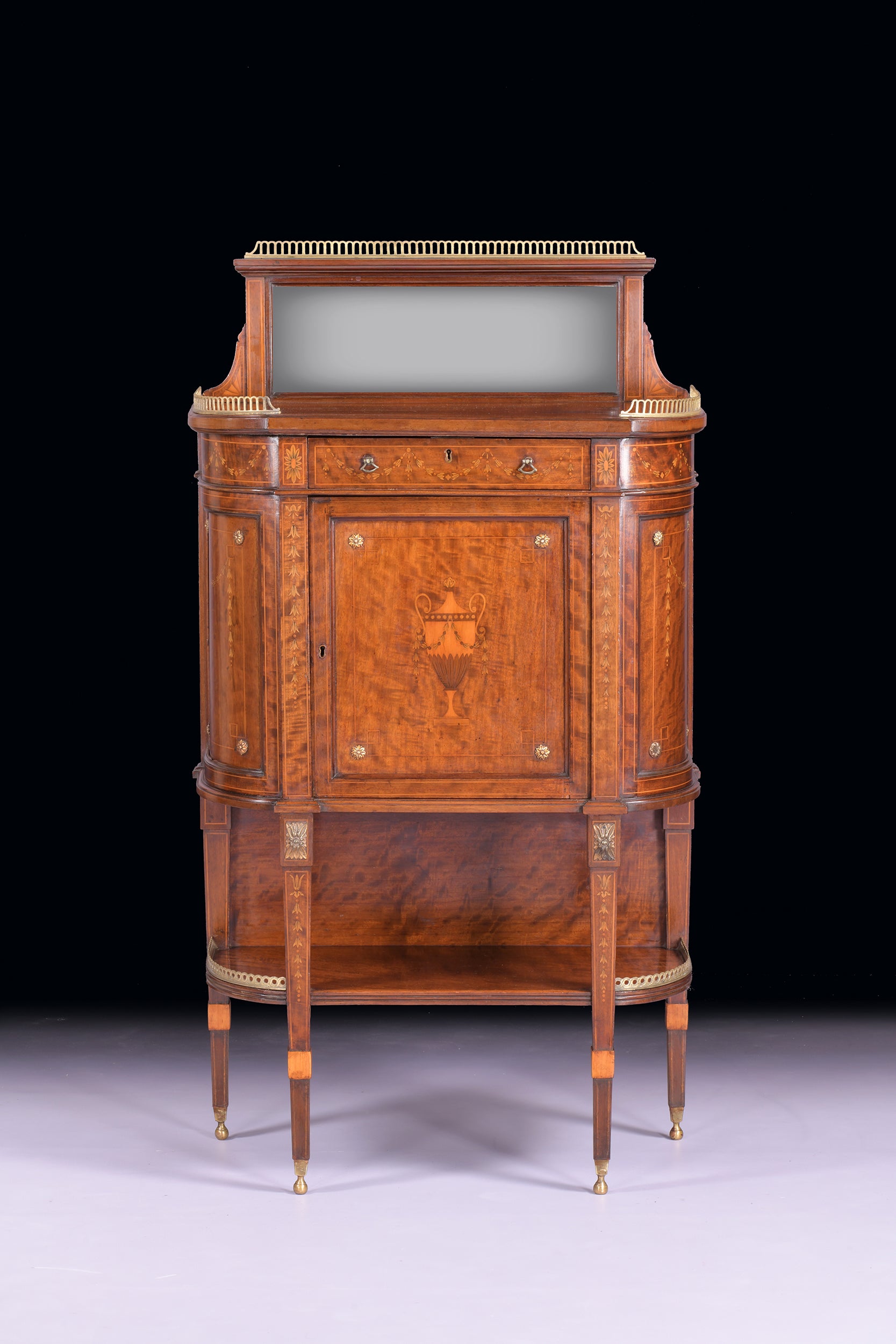 EDWARDS & ROBERTS SIDE CABINET - REF No. 4085