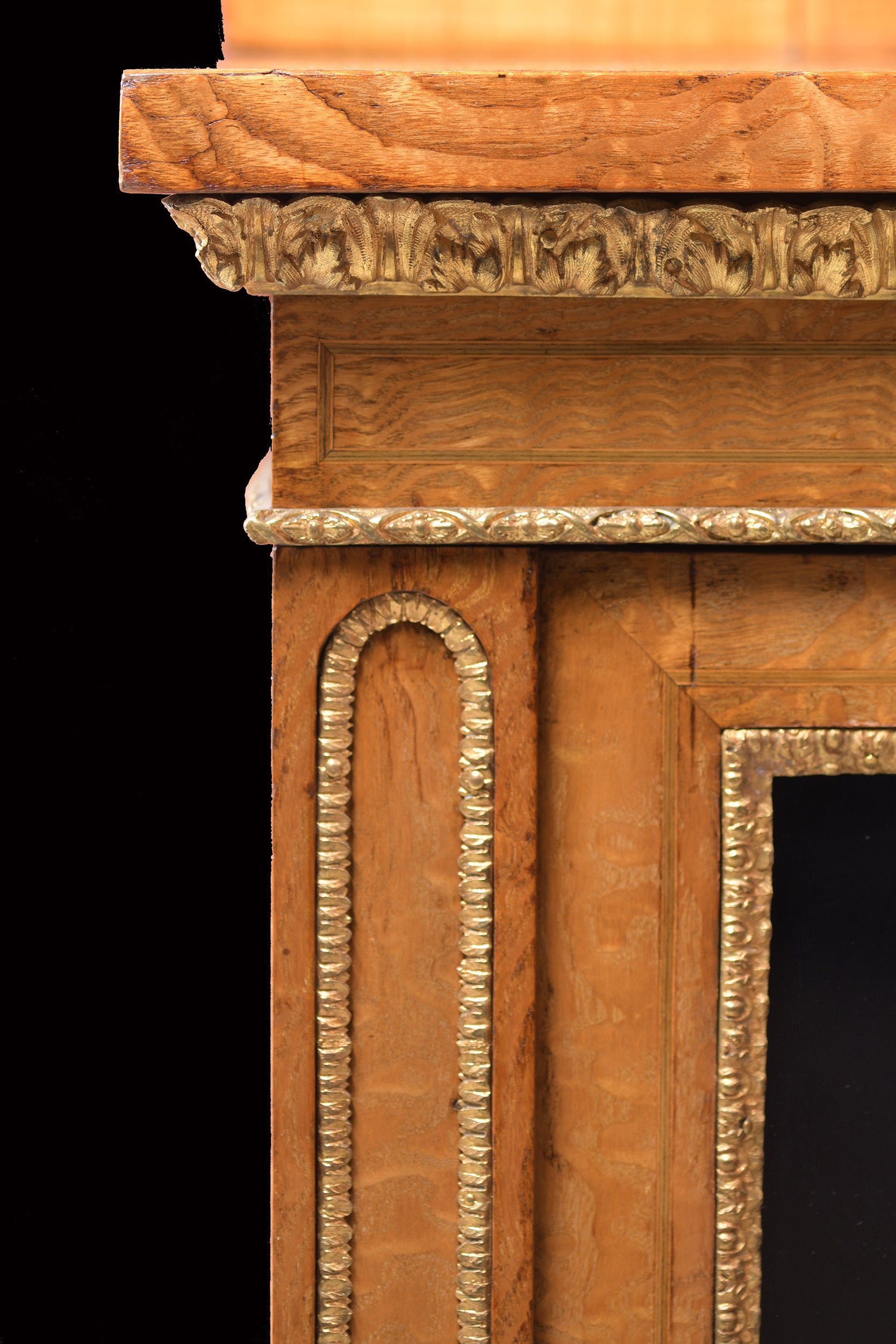 A MAGNIFICENT 19TH CENTURY INLAID AND MAPLE WOOD CREDENZA BY WILKINSONS & SONS, BOND STREET, LONDON - REF No. 4002