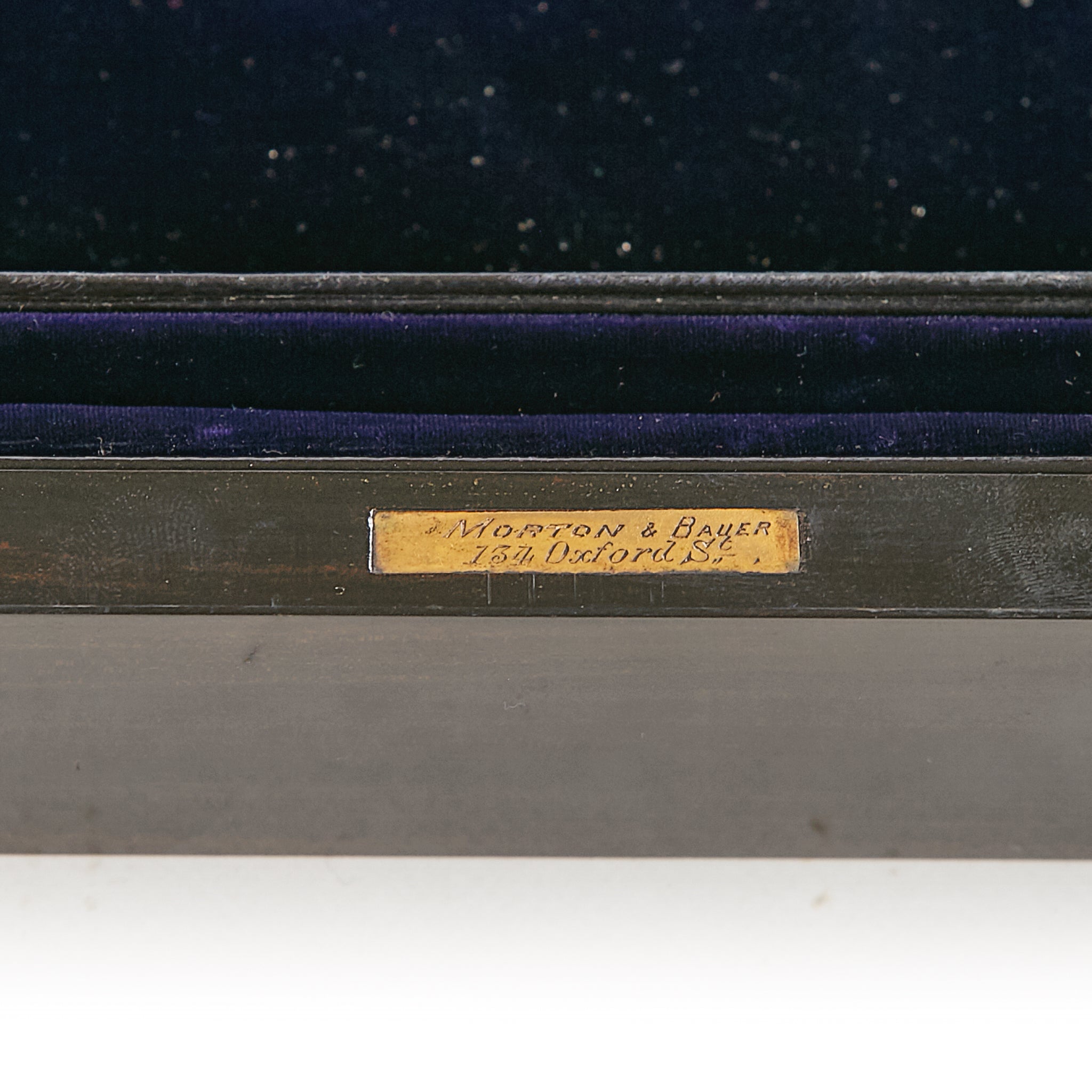 A STUNNING 19TH CENTURY LADY`S VANITY BOX - REF No. 168