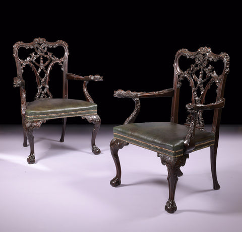 A FINE PAIR OF IRISH LIBRARY ARMCHAIRS - REF No. 8018